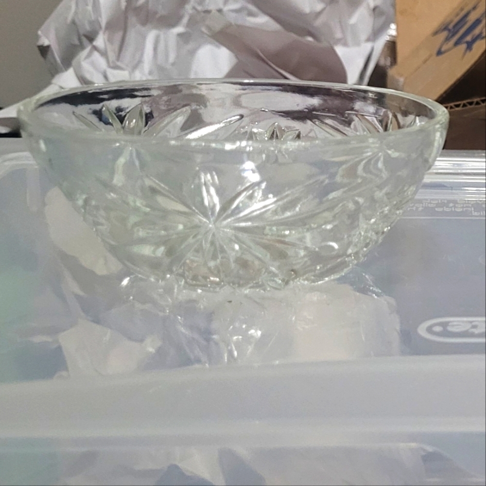 Serving Bowl with Extravagant Flared Flower Design